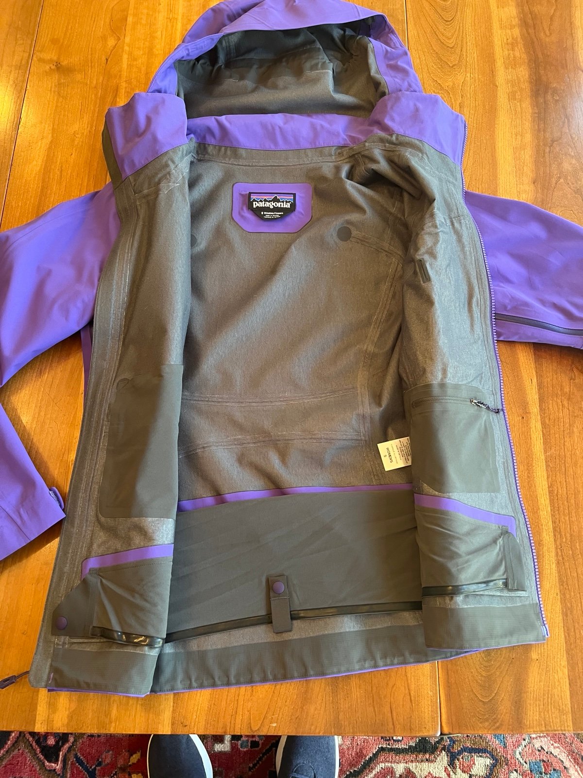 Patagonia Untracked Ski Jacket, Women’s Small