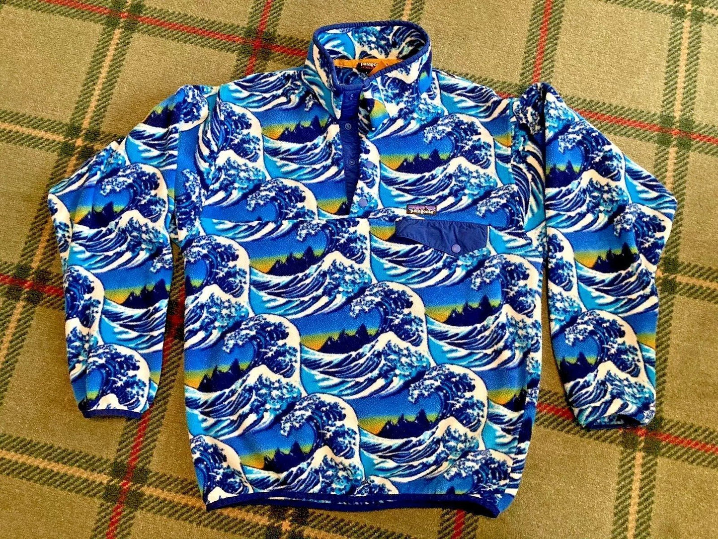 Patagonia Synchilla Medium Snap T Hokusai Pattern Wave Fleece Jacket
